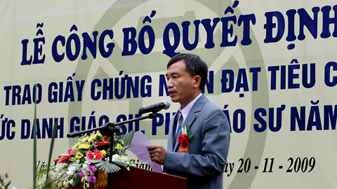 670 nhà giáo được công nhận chức danh giáo sư và phó giáo sư